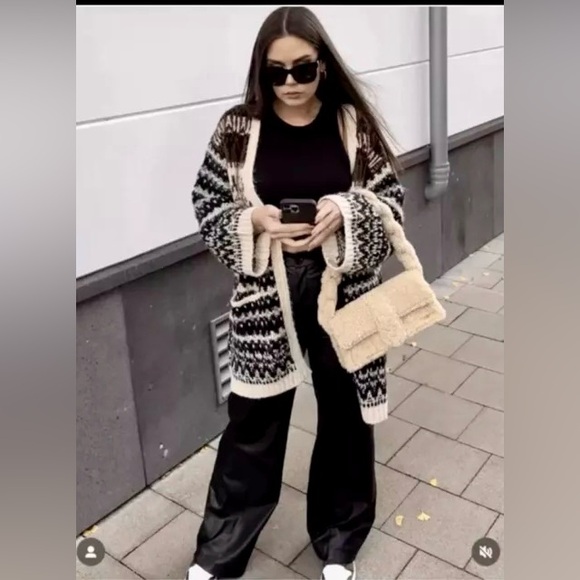 JACQUARD KNIT CARDIGAN M-L | ECRU/ BROWN
REF. 3920/104 - Picture 7 of 7